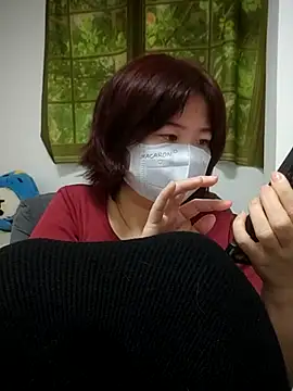 Snapshot of miniiceyya chatting on 8, 2, 2026 miniiceyya online show from 8, 2, 2026