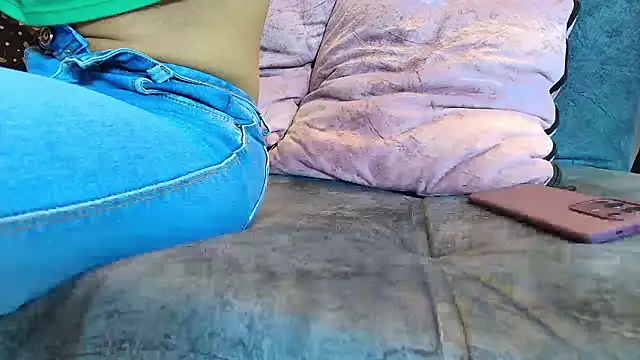 brunette candyy  online show from 3, 2, 2026