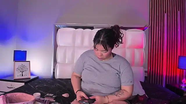 Snapshot of xCharlotte_20 chatting on 17, 2, 2026 xCharlotte 20 online show from 17, 2, 2026