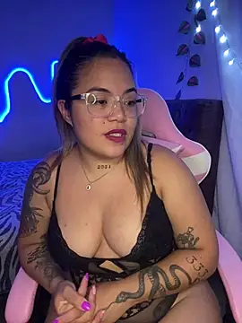 Lindalatina2001 online show from 19, 3, 2026