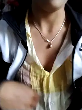 Snapshot of iam-eli chatting on 5, 12, 2025 iam-eli online show from 5, 12, 2025