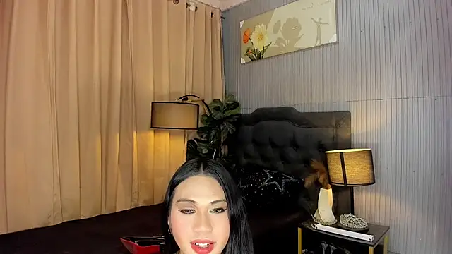 asianhugecockjulia online show from 25, 3, 2026