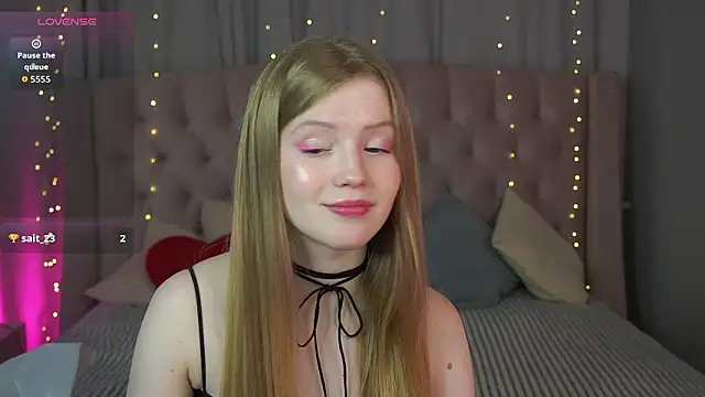 Snapshot of LilianHoward chatting on 7, 2, 2026 LilianHoward online show from 7, 2, 2026