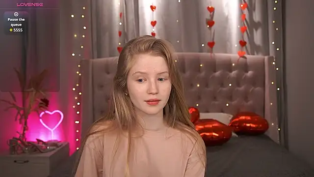 Snapshot of LilianHoward chatting on 13, 2, 2026 LilianHoward online show from 13, 2, 2026