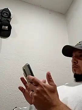 Lalin2323 online show from 11, 2, 2026