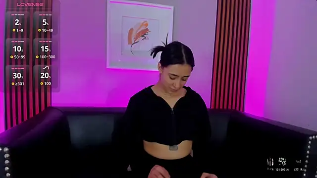 Ariana collinss online show from 25, 6, 2026