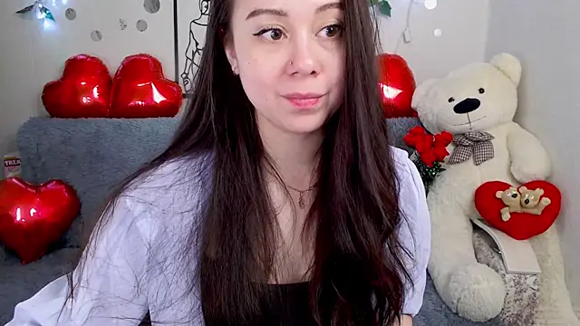 AlinaEleven online show from 10, 4, 2026