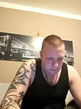 Snapshot of Chiemsee610 chatting on 17, 12, 2025 Chiemsee610 online show from 17, 12, 2025