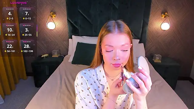 Snapshot of Tessa_Sunn chatting on 12, 1, 2026 Tessa Sunn online show from 12, 1, 2026