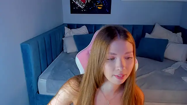 Snapshot of Tessa_Sunn chatting on 2, 7, 2026 Tessa Sunn online show from 2, 7, 2026