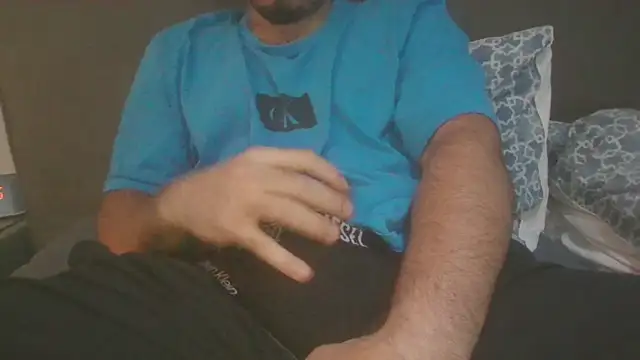 Snapshot of userre08 chatting on 20, 12, 2025 userre08 online show from 20, 12, 2025