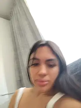 SiennaLuxexx online show from 2, 4, 2026