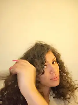 SiennaLuxexx online show from 18, 6, 2026