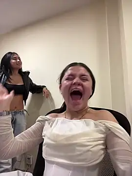 Camila Duarte2 online show from 2, 4, 2026