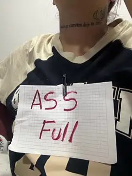 Snapshot of Slut_Dirty_Nastyy chatting on 5, 3, 2026 Slut Dirty Nastyy online show from 5, 3, 2026