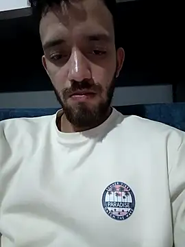 Snapshot of jkslnkd chatting on 15, 4, 2026 jkslnkd online show from 15, 4, 2026
