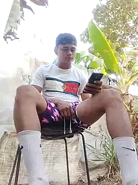 Snapshot of youngboypiss chatting on 28, 2, 2026 youngboypiss online show from 28, 2, 2026