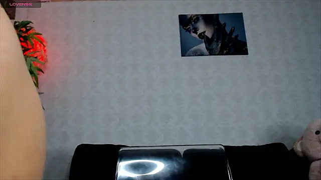 Snapshot of SilviaVanda chatting on 19, 2, 2026 SilviaVanda online show from 19, 2, 2026