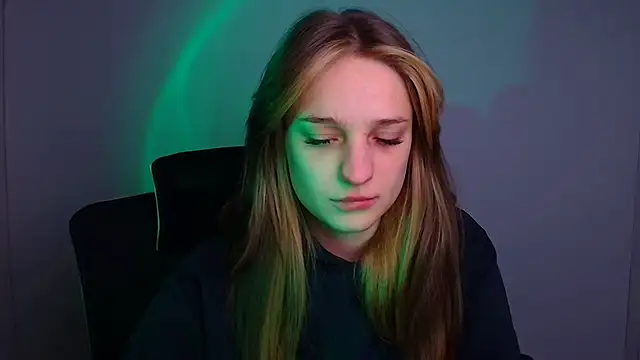 Katie Rosiee online show from 22, 12, 2025