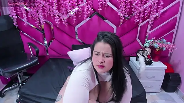 Snapshot of Atena_Glow_ chatting on 14, 2, 2026 Atena Glow online show from 14, 2, 2026