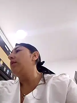 Snapshot of Valeria_montana_ chatting on 2, 2, 2026 Valeria montana online show from 2, 2, 2026