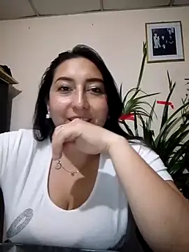 Snapshot of Valeria_montana_ chatting on 2, 3, 2026 Valeria montana online show from 2, 3, 2026