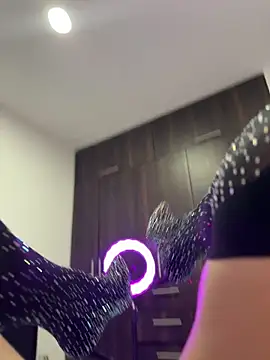 AlaiaSweet   online show from 4, 12, 2025