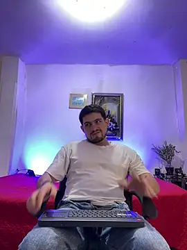 williamsmiiths16 online show from 11, 3, 2026