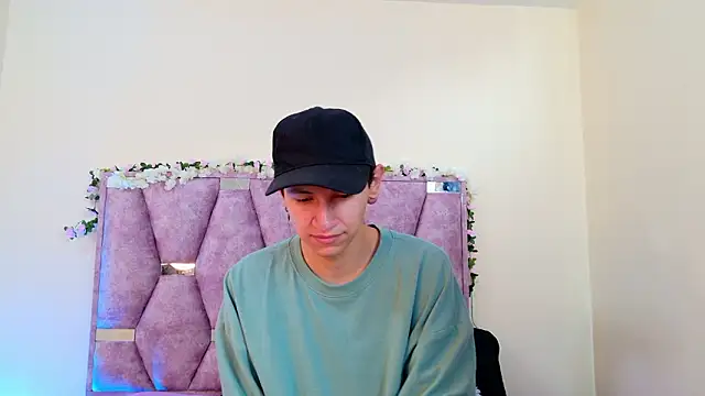 iris and damian online show from 12, 2, 2026