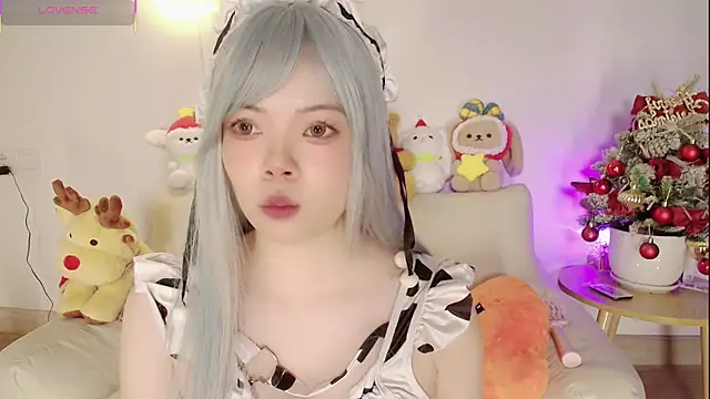 Snapshot of Miyeoonn chatting on 17, 12, 2025 Miyeoonn online show from 17, 12, 2025