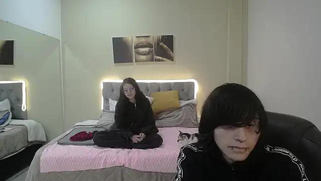 Eros Nyx  online show from 17, 12, 2025