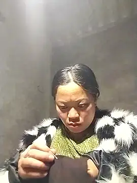 Snapshot of AlilaK2 chatting on 18, 12, 2025 AlilaK2 online show from 18, 12, 2025