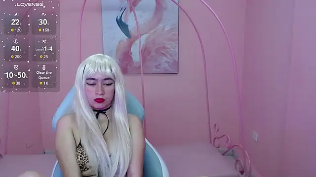 Snapshot of Mia_rousse_x chatting on 17, 12, 2025 Mia rousse x online show from 17, 12, 2025