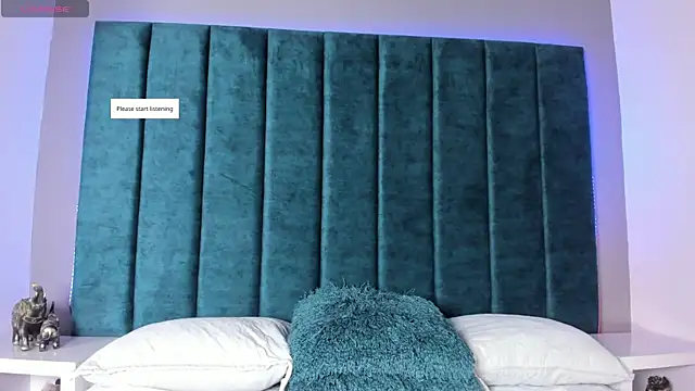 Snapshot of Amara_Rossee chatting on 4, 3, 2026 Amara Rossee online show from 4, 3, 2026