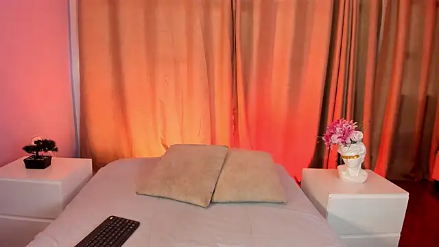 Amy Parkker online show from 9, 2, 2026