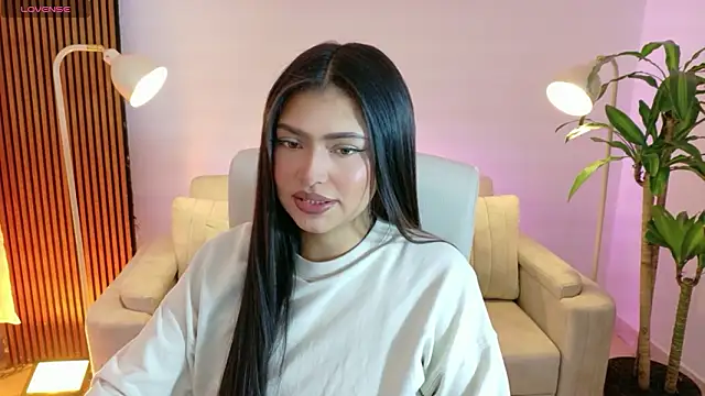 Snapshot of victoria___moon chatting on 3, 2, 2026 victoria moon online show from 3, 2, 2026