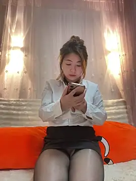 Snapshot of bibi347127 chatting on 13, 5, 2026 bibi347127 online show from 13, 5, 2026
