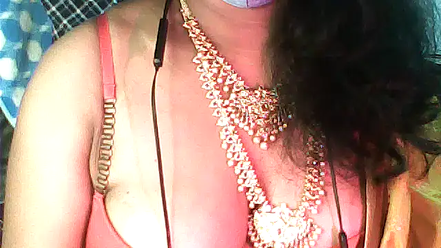 Snapshot of Preeti345 chatting on 10, 7, 2026 Preeti345 online show from 10, 7, 2026
