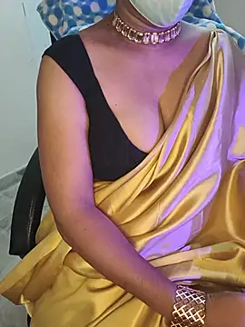 Snapshot of Preeti345 chatting on 13, 7, 2026 Preeti345 online show from 13, 7, 2026