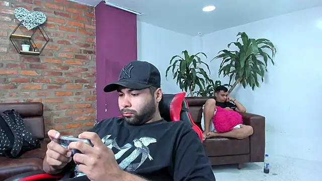 Snapshot of HotThreesoome chatting on 16, 1, 2026 HotThreesoome online show from 16, 1, 2026