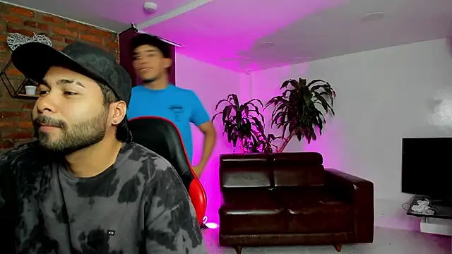 Snapshot of HotThreesoome chatting on 7, 2, 2026 HotThreesoome online show from 7, 2, 2026