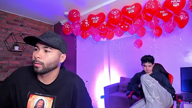 Snapshot of HotThreesoome chatting on 18, 2, 2026 HotThreesoome online show from 18, 2, 2026