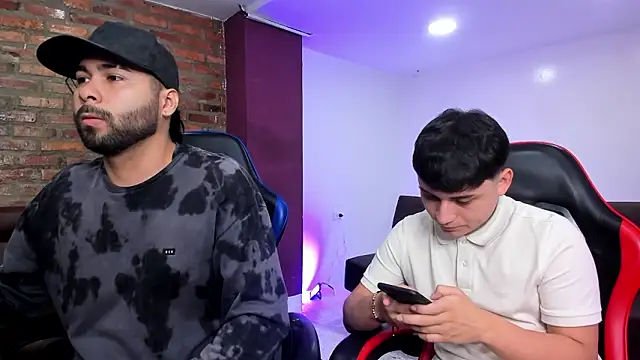 Snapshot of HotThreesoome chatting on 21, 2, 2026 HotThreesoome online show from 21, 2, 2026