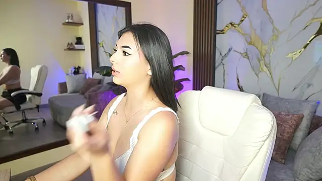 LiaWheeler online show from 6, 1, 2026