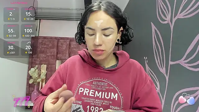 Kiara Fox   online show from 29, 3, 2026