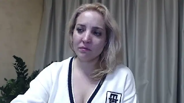 sweetpussy online show from 5, 3, 2025