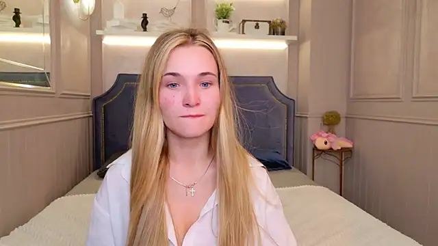 Lina Sinerz online show from 10, 7, 2026