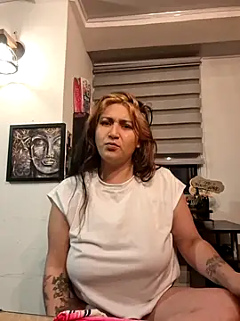 Magenta Moon online show from 13, 1, 2026