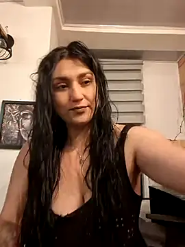 Magenta Moon online show from 21, 3, 2026