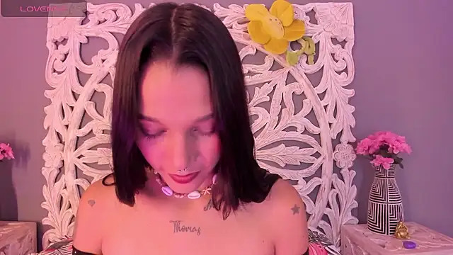 loraineblake online show from 17, 1, 2026